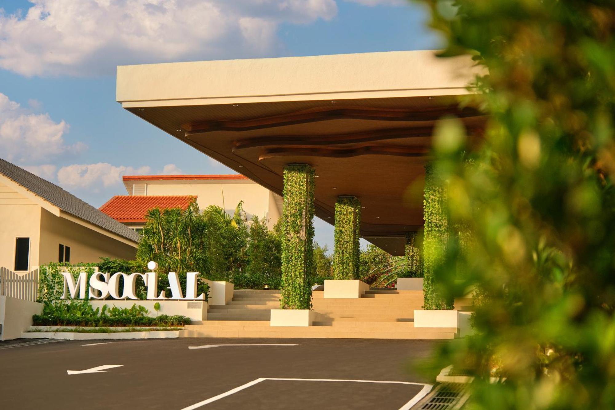 M Social Resort Penang Tanjung Bungah (Penang) Exterior foto
